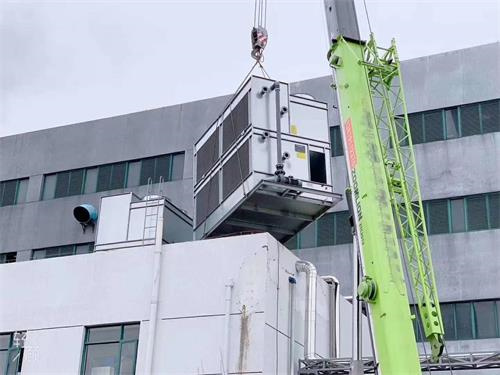 閉式冷卻塔秉承科技 環(huán)保 綠色 節(jié)能的設計理念。(河南節(jié)能閉式冷卻塔廠家)