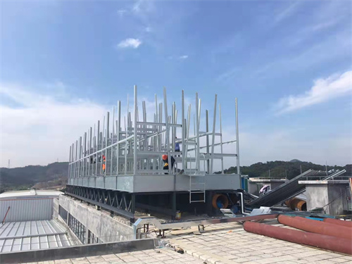 冷卻塔廠家：冷卻塔的工作方式及特點(diǎn)(冷卻塔廠家現(xiàn)狀)