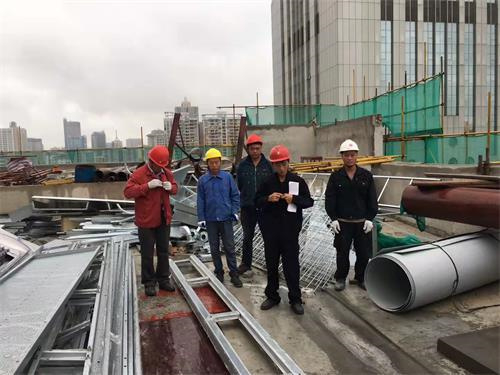 橫流式冷卻塔和逆流式冷卻塔的區(qū)別?(中溫逆流式方形冷卻塔規(guī)格)