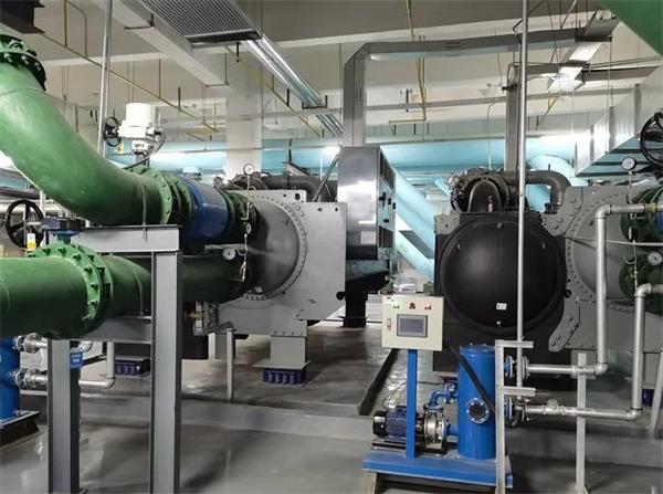 高效節(jié)能機(jī)房